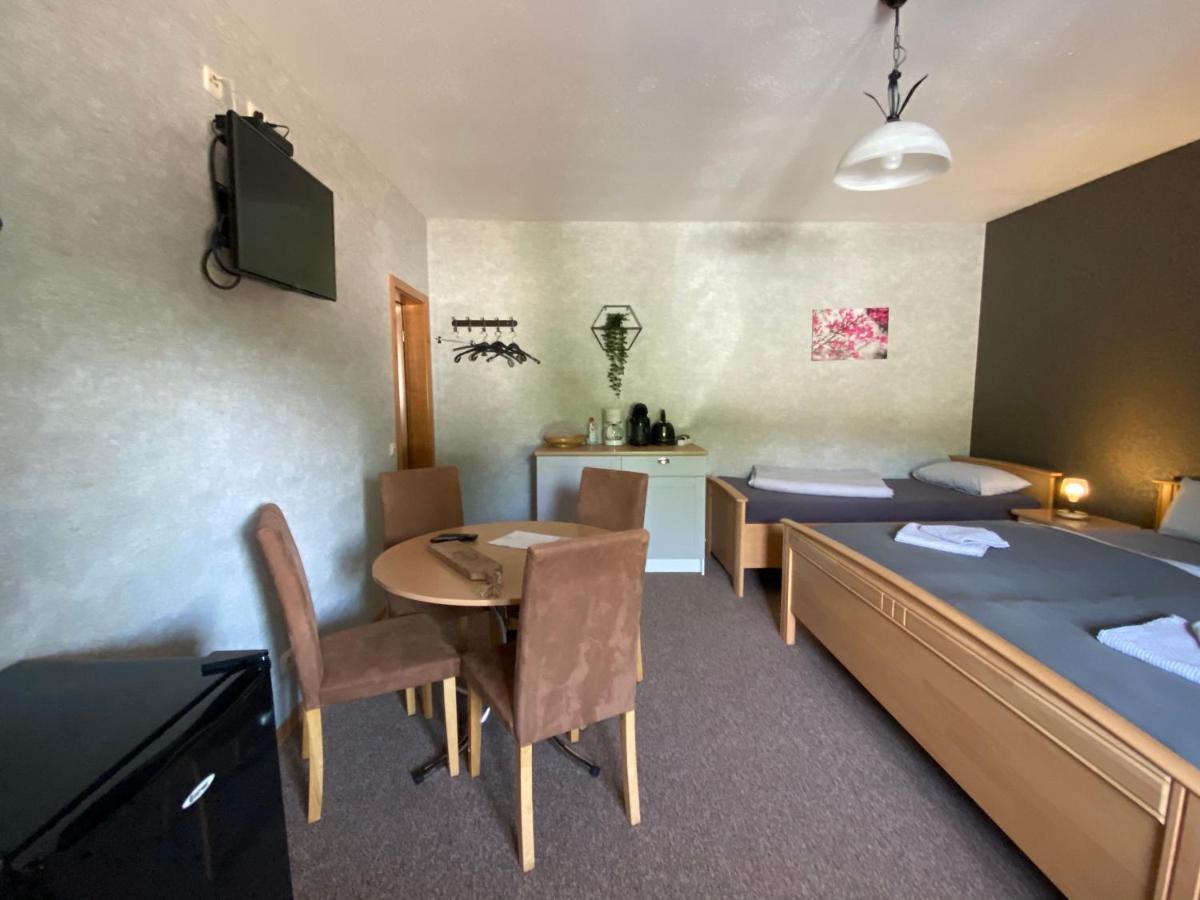 Rooms4Ring Privatzimmer Am Nurburgring Quiddelbach Exterior photo